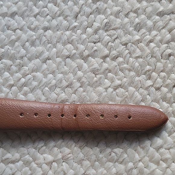 Watch - Picture 2 of 8